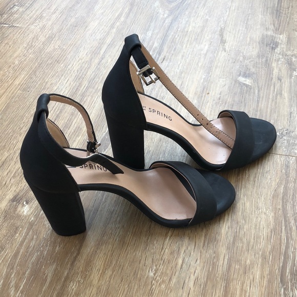 Chunk heel Black Sandal - Picture 4 of 4